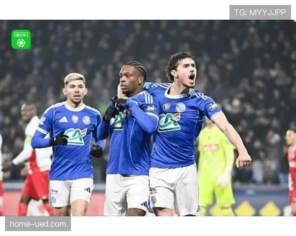 帕尼切利恩西索点射建功，斯特拉斯堡自2001年后首进四强